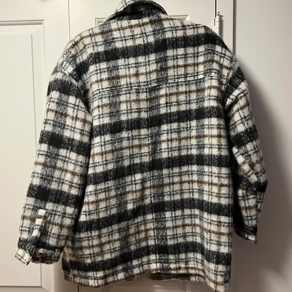 Target Universal Thread Shacket - Picture 4 of 9